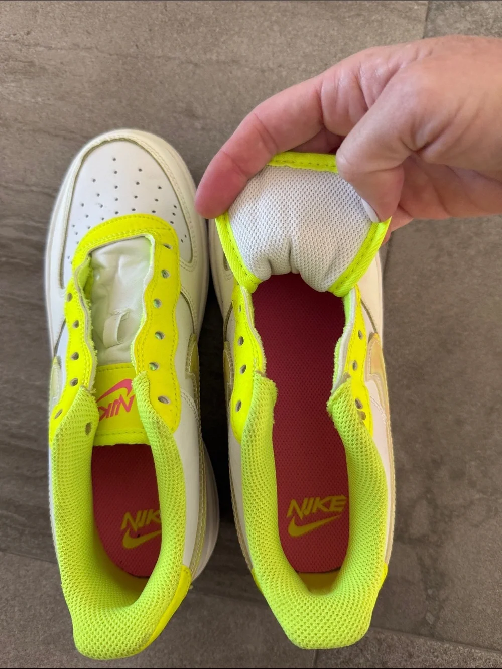 Nike low top